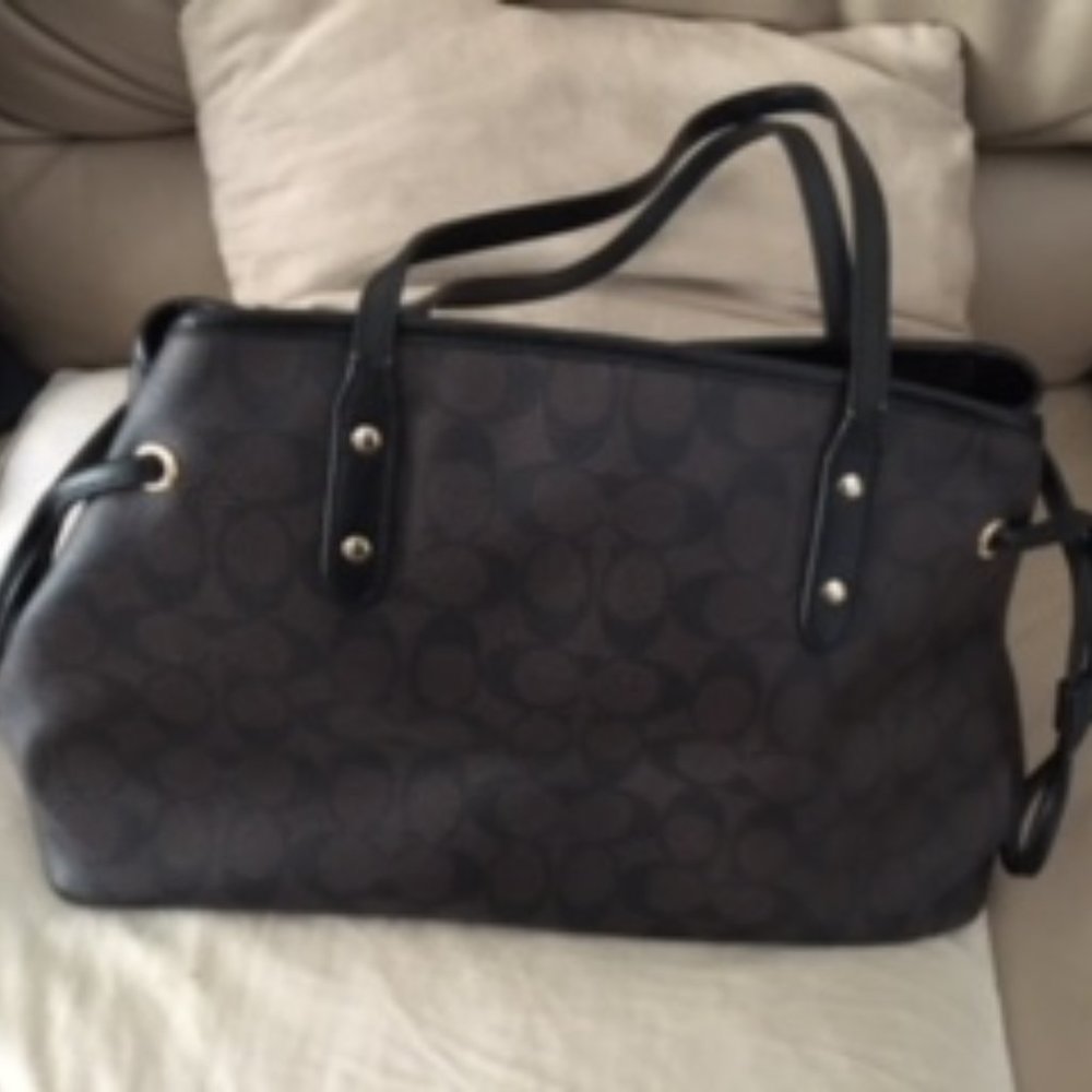 COACH Drawstring Carryall In Signature Canvas*** - Picture 4 of 13